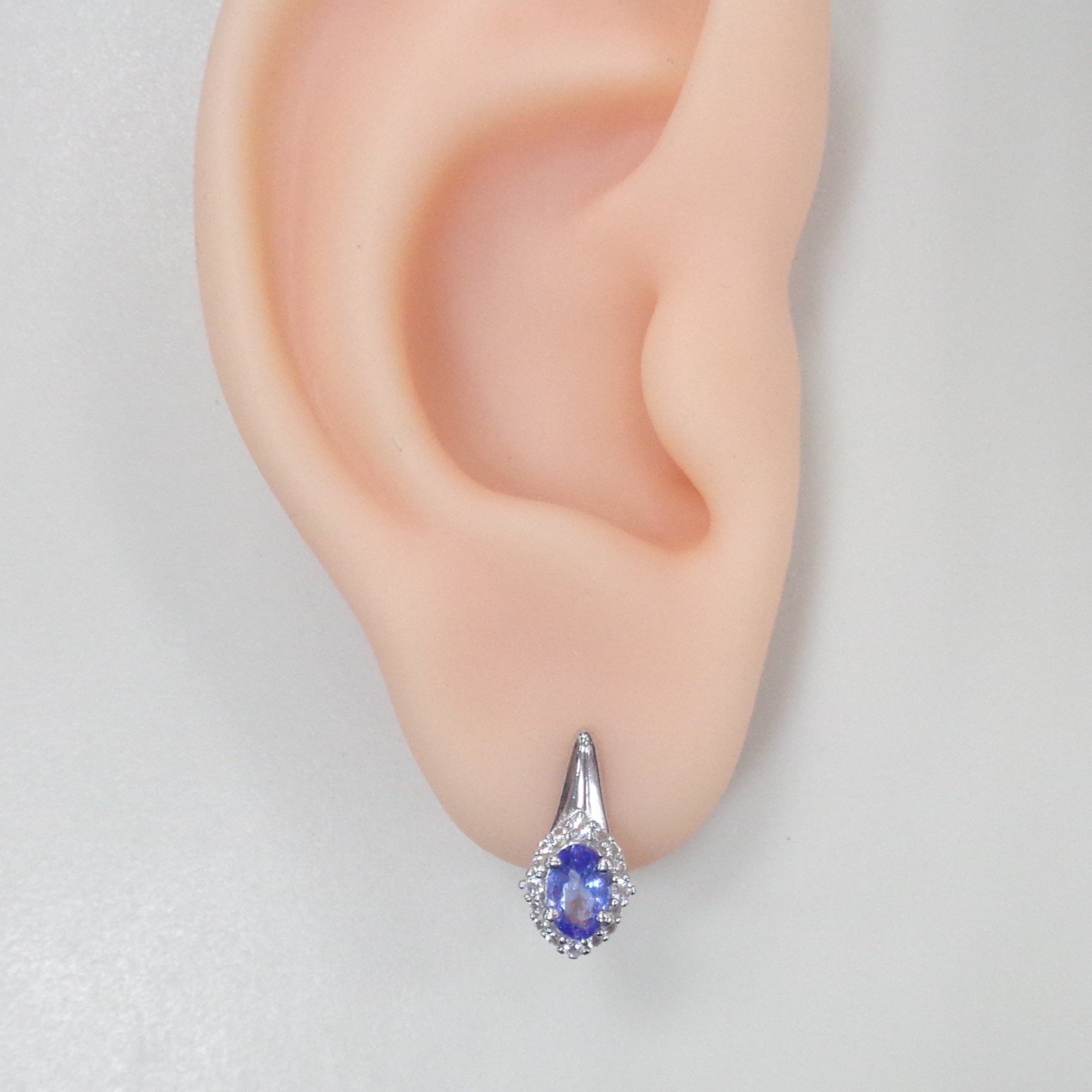 Серебряные серьги с танзанитами